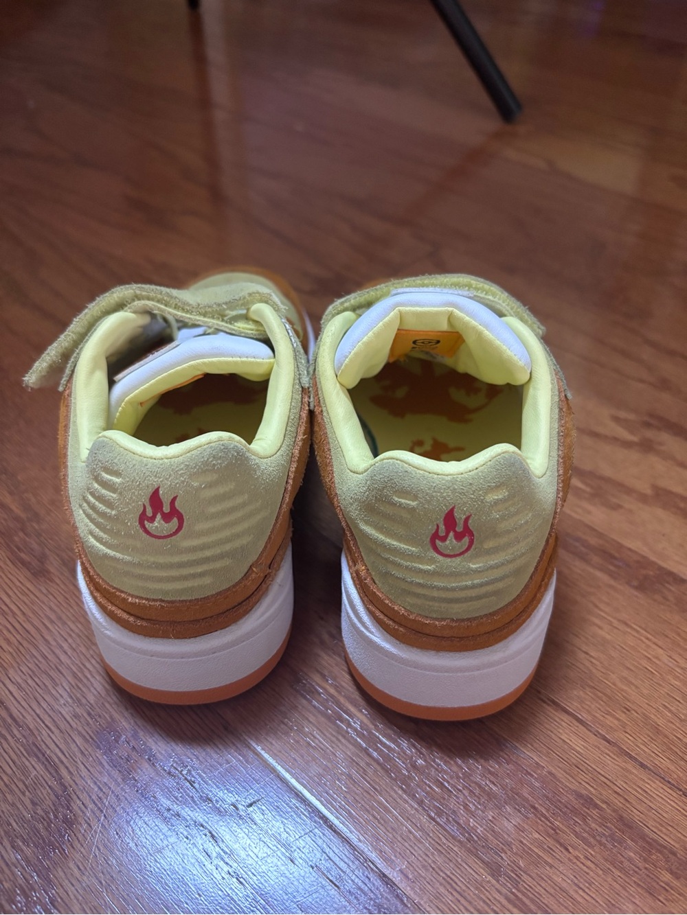 PUMA Pokemon Slipstream Charmander Boys' Sneakers size 13C - Picture 3 of 7